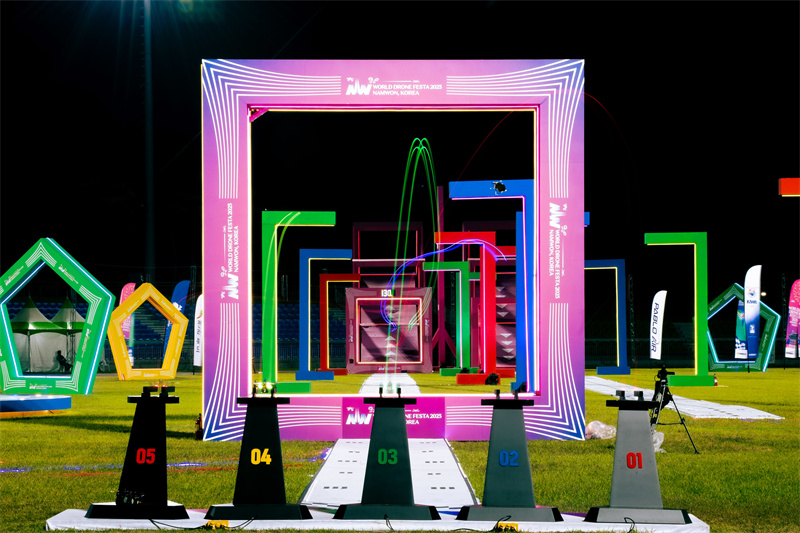 世錦賽現(xiàn)場(chǎng)圖 世錦賽現(xiàn)場(chǎng)圖